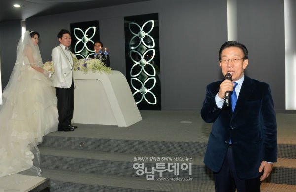 울릉 죽도 김유곤,이유정 결혼식에 참석한 김관용 도지사