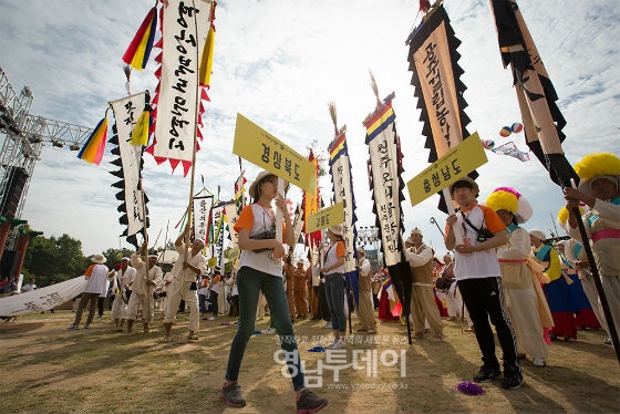 '문경모전들소리'한국민속예술축제에 출전하여 대상 수상