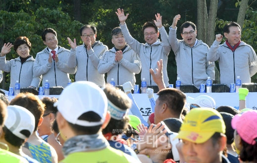  ‘2018 경주국제마라톤대회’응원