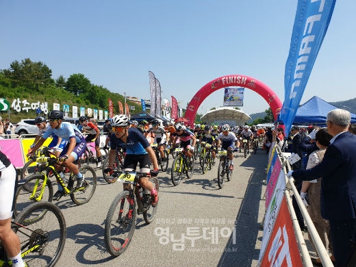 제21회 상주시장배 산악자전거 대회 성황