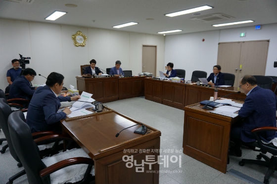 칠곡군의회 2018 회계연도 결산 승인