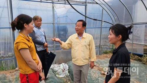 박현국 봉화군수 외국인 계절근로자 농가 현장 방문